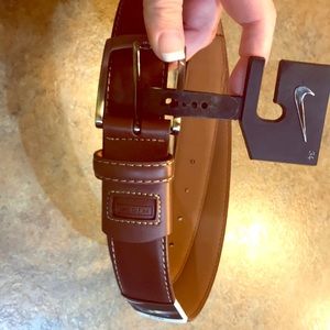 Nike golf brand brown leather belt (BRAND NEW)